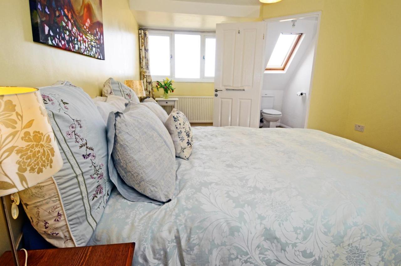 Whitby Spacious Rugby Field Cottage With Off-Street Parking And Ev Fast Point For Electric Cars Εξωτερικό φωτογραφία