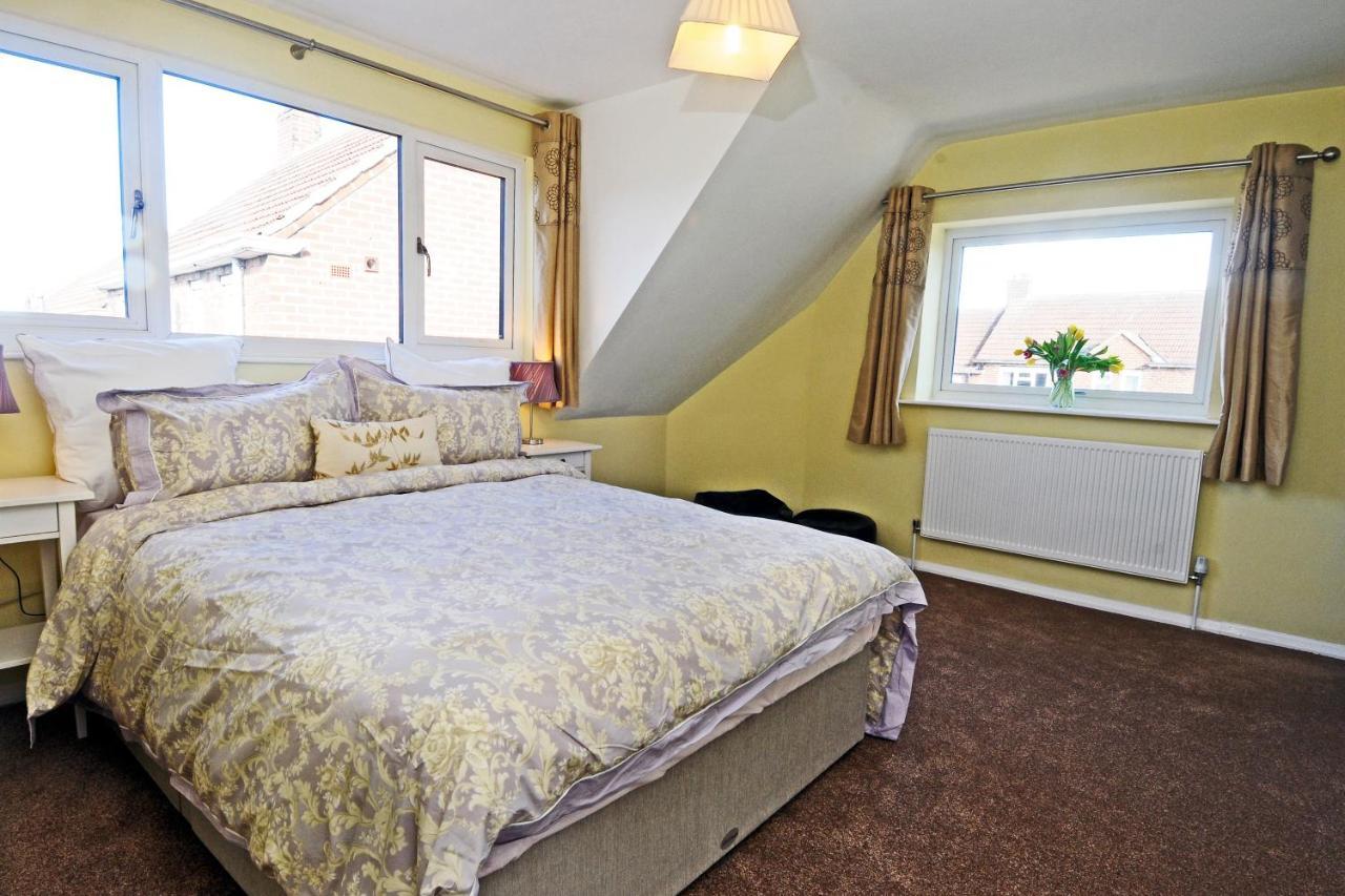 Whitby Spacious Rugby Field Cottage With Off-Street Parking And Ev Fast Point For Electric Cars Εξωτερικό φωτογραφία
