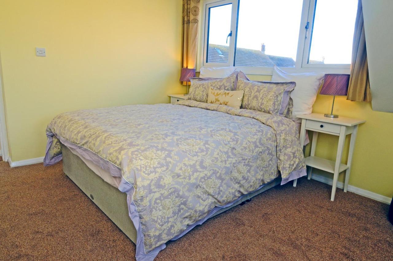 Whitby Spacious Rugby Field Cottage With Off-Street Parking And Ev Fast Point For Electric Cars Εξωτερικό φωτογραφία